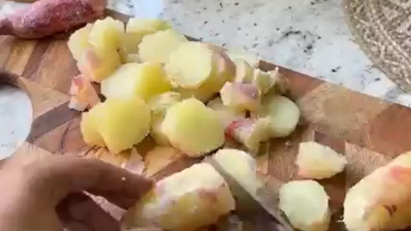 Winter special chaat with sweet potato chaat and amrood tamatar chaat 